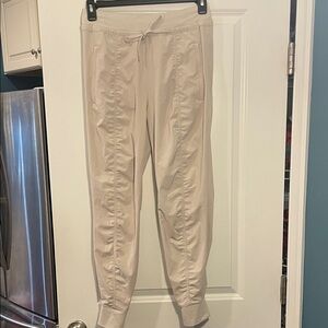 💖 Athleta Attitude Pants